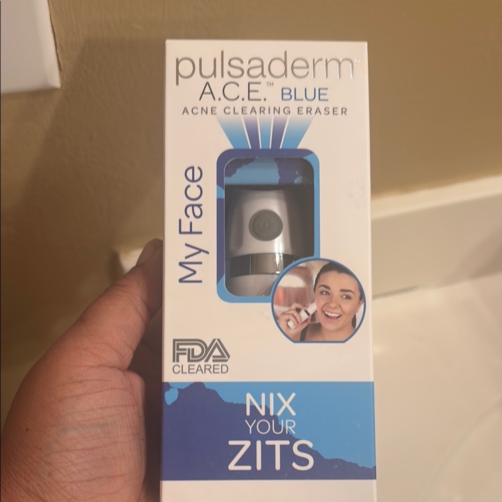 Blue and White Acne Treatment Device